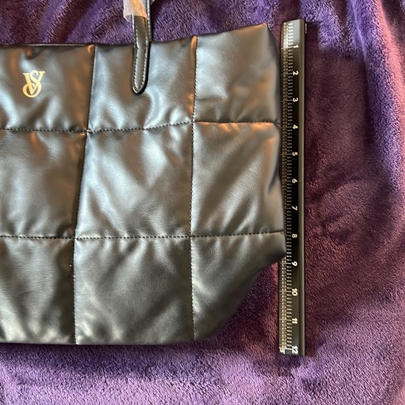 Black puffy Victoria’s Secret tote bag NWT! - Picture 8 of 10